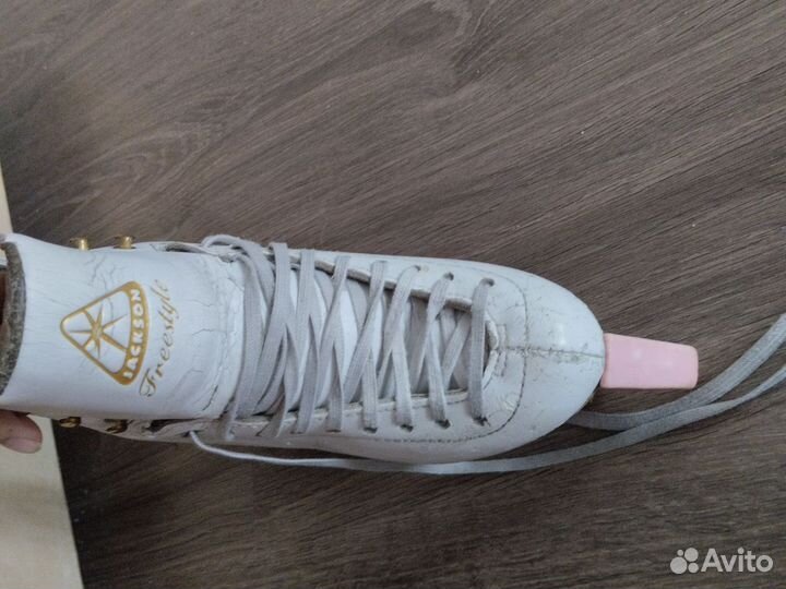 Коньки для фигурного катания