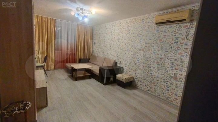 3-к. квартира, 90,4 м², 2/5 эт.