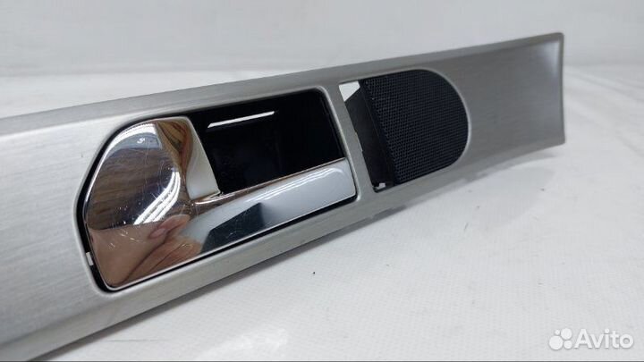 Накладка декоративная передняя левая Volkswagen