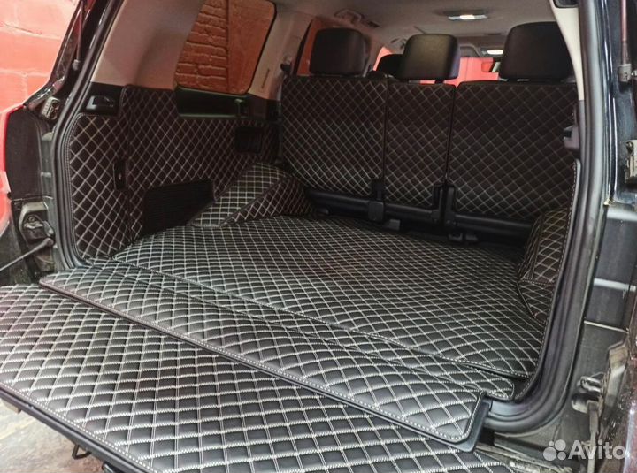 3Д коврики в багажник toyota land cruiser 200