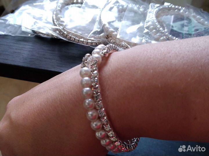Браслет на руку новый