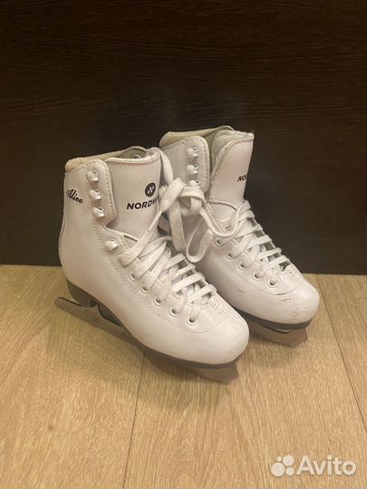 Коньки фигурные р 28