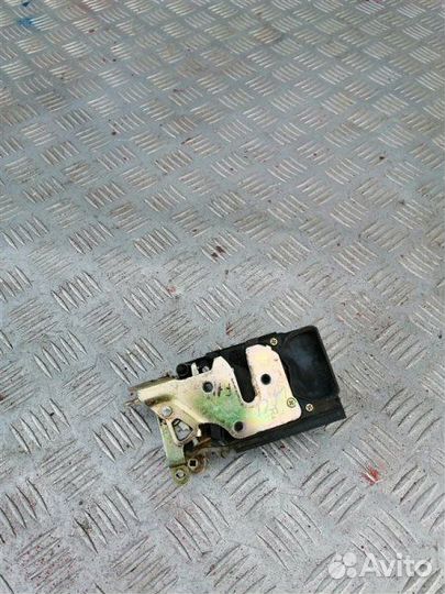 Замок двери передний правый Chevrolet Lacetti J200