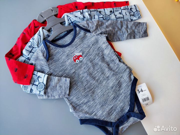 Комплект новых боди на мальчика 68 Mothercare