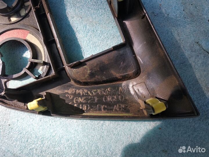 Панель магнитолы рамка Mitsubishi Lancer лансер 9