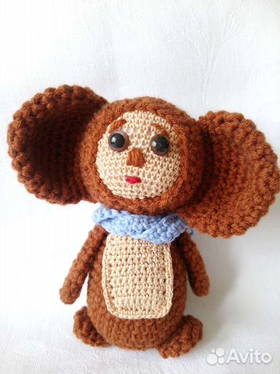 Вязаная игрушка Чебурашка