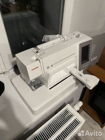 Вышивальная машинка janome memory kraft 550e