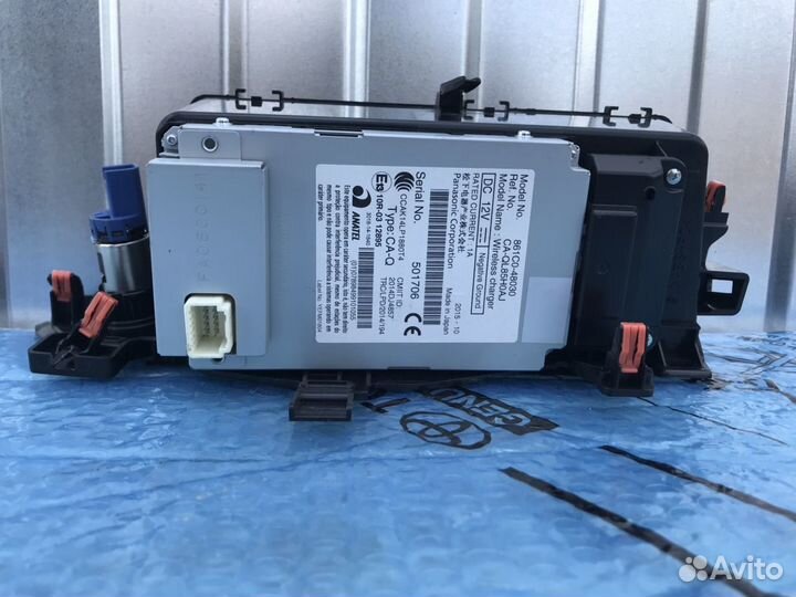 Безпроводная зарядка Lexus RX350