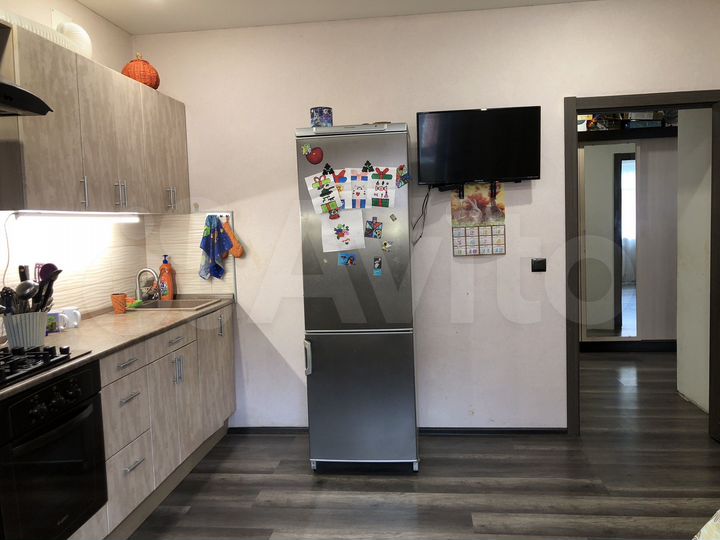 3-к. квартира, 87,8 м², 1/3 эт.