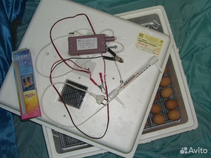 Инкубаторы 105 яиц автоматич. с резервн.питанием