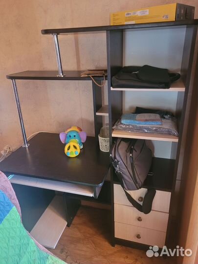 Компьютерный стол