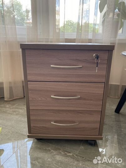 Тумба выкатная