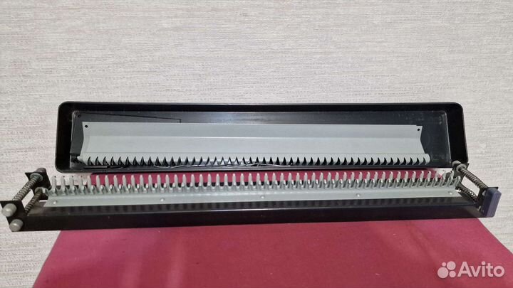 Машинка для ручного вязания