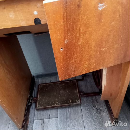 Продам швейную машинку Радом