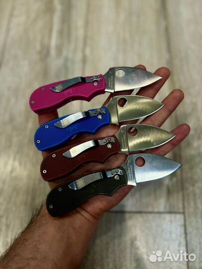 Нож Spyderco Squeak