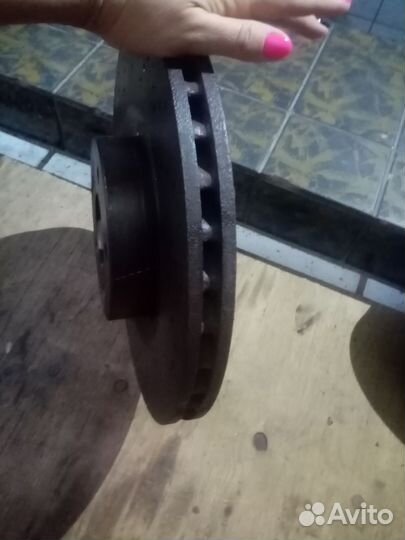 Передние тормозные