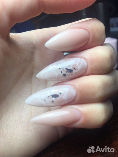 Наращивание ногтей