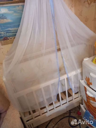 Детская кровать с матрасом бу