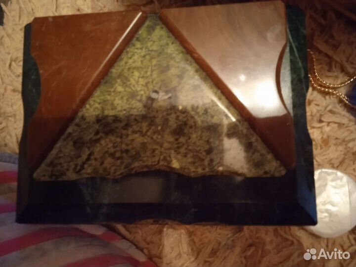 Малахитовая шкатулка