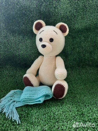 Вязаные игрушки ручной работы Мишка