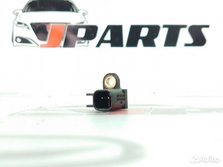 Датчик ABS задний Mazda 3 BK рестайлинг (2006—2009