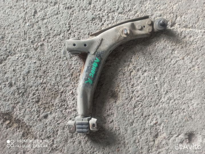 Рычаг передней подвески правый Chevrolet Lanos