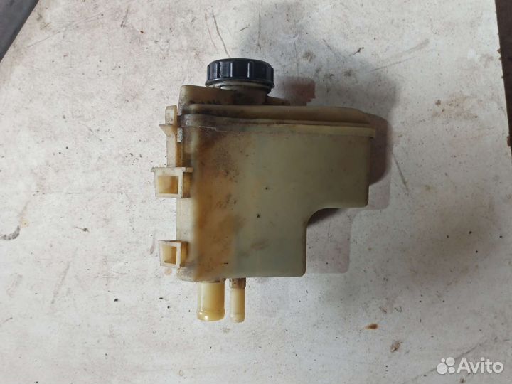 Бачок гур renault symbol clio 1