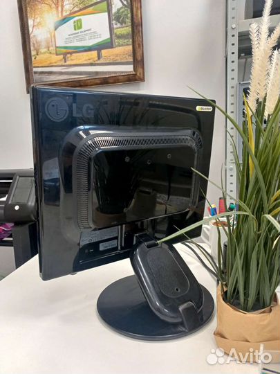 Мониторы LG 19