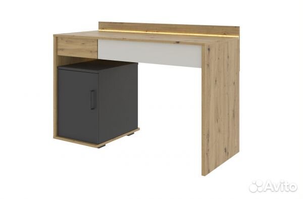 Стол письменный 