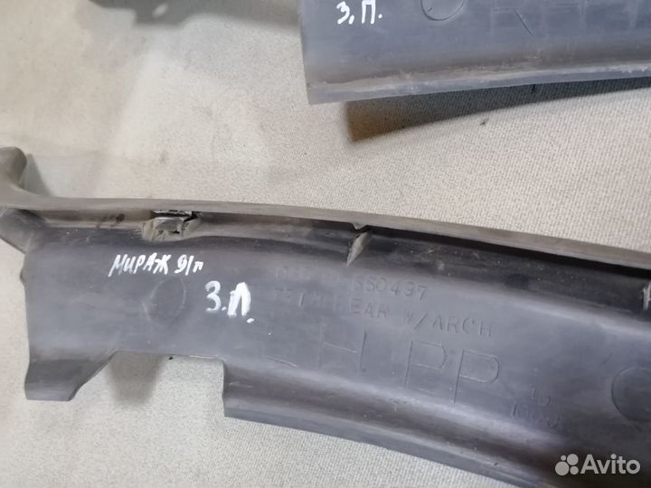 Накладка стойки задняя низ Mitsubishi Mirage 1991