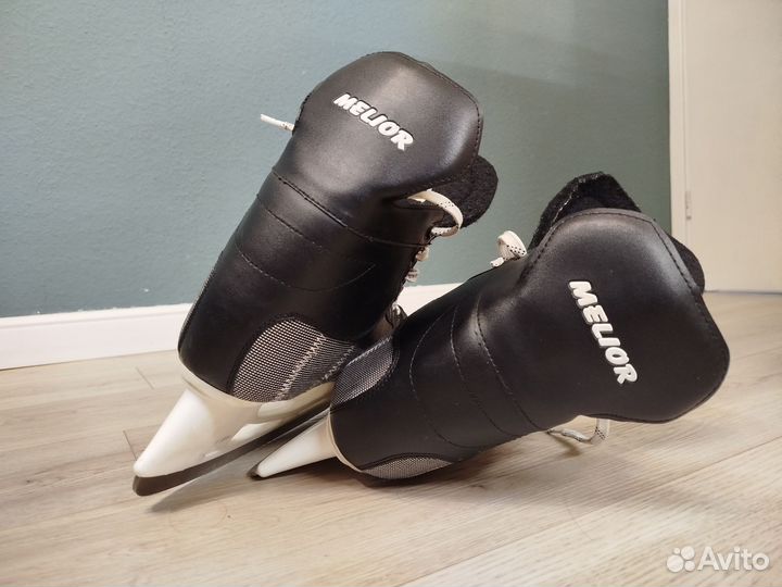Коньки хоккейные 45 размер