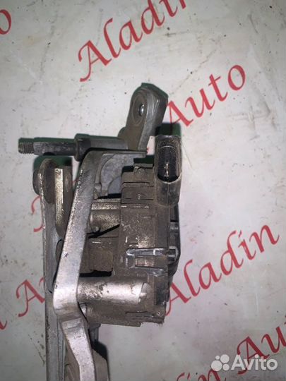 Моторчик стеклоочистителя Ford Mondeo 4