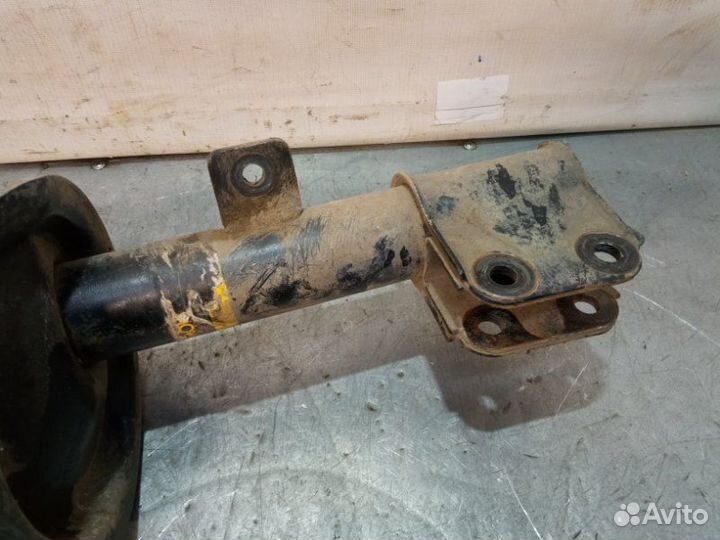 Стойка подвески передняя левая Citroen C4 хетчбек