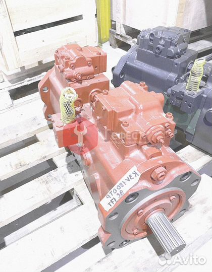 Основной насос Hyundai R390LC-9