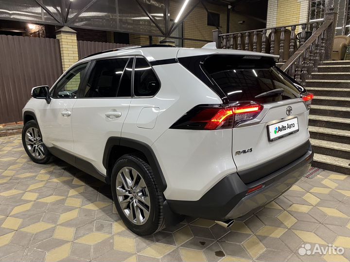 Toyota RAV4 2.0 CVT, 2022, 17 000 км