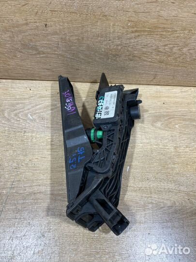 Педаль газа Volkswagen Tiguan 1 300991