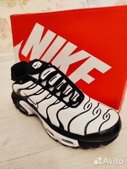 Кроссовки мужские Nike Air Max Plus 44 размер