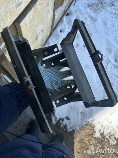 Кронштейн противотуманных фар bmw e30