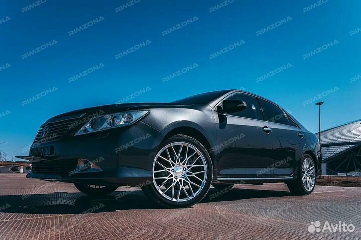 Литые диски на Toyota Camry R19