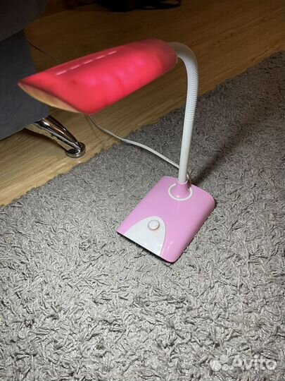 Лампа настольная