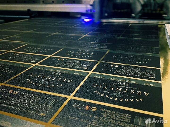 Печать на баннере, пленке, стикеры, наклейки