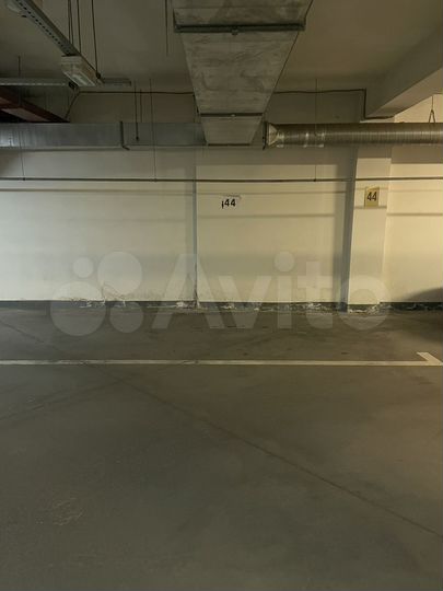 Машиноместо