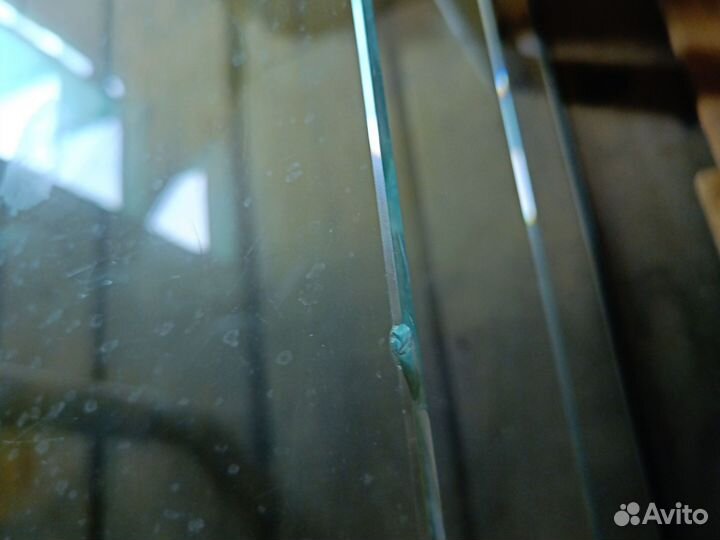 Стол стеклянный журнальный