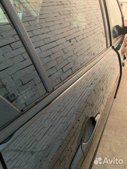 Молдинги на стекло Mazda 3 bk