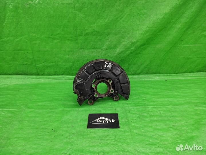 Поворотный кулак прав. перед. Volkswagen Tiguan