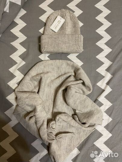 Комплект шапка и шарф женский