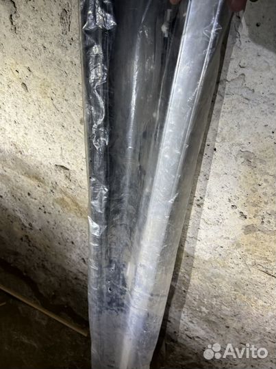 Молдинг двери VW Touareg новый оригинал