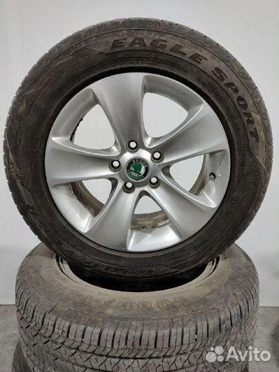 Колеса в сборе на литых дисках 215/60/16