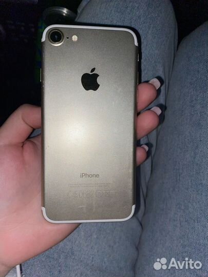 iPhone 7, 32 ГБ