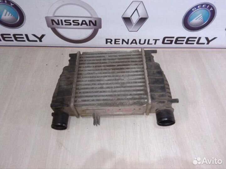 Интеркулер Радиатор интеркулера Renault clio 3